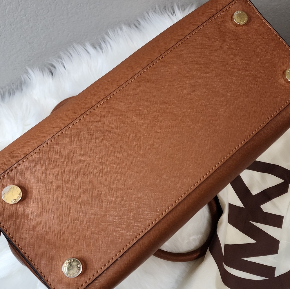 Michael Kors Selma Stud Large And Matching Wallet - image 3